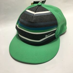 NikeGolf Swoosh Snap Back Hat Cap Green Grey Striped NWT NEW Adult Unisex